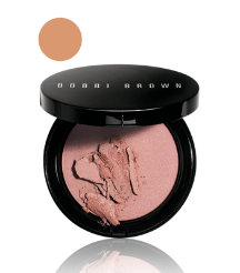 Illuminating Bronzing Powder in Aruba