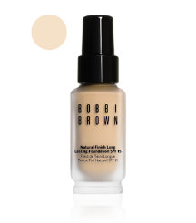 Natural Finish Foundation SPF 15 in Warm Sand
