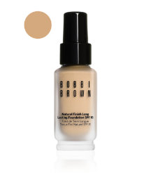 Natural Finish Foundation SPF 15 in Honey