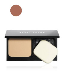Illuminating Finish Powder Compact Foundation SPF 12 in Almond