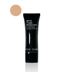 SPF 15 Tinted Moisturiser in Medium