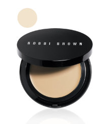 Oil-Free Even Finish Compact Foundation in Porcelain
